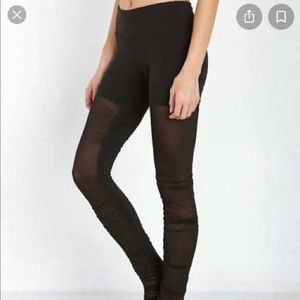 Alo Goddess black high rise mesh yoga leggings